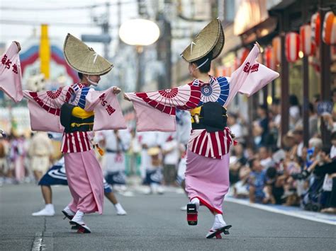 この度はよろしくお願いします。さて、今日は日本の文化とその多様性について少しお話ししたいと思います。